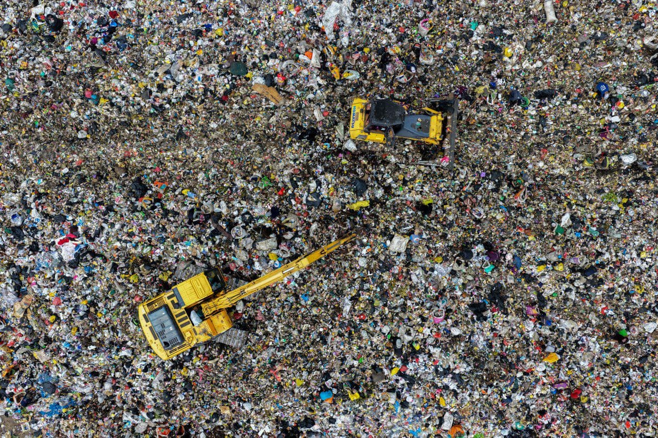 TPA Sarimukti Kembali Dibuka, DLH Kerahkan 1.025 Personel Tangani Sampah di 71 Titik